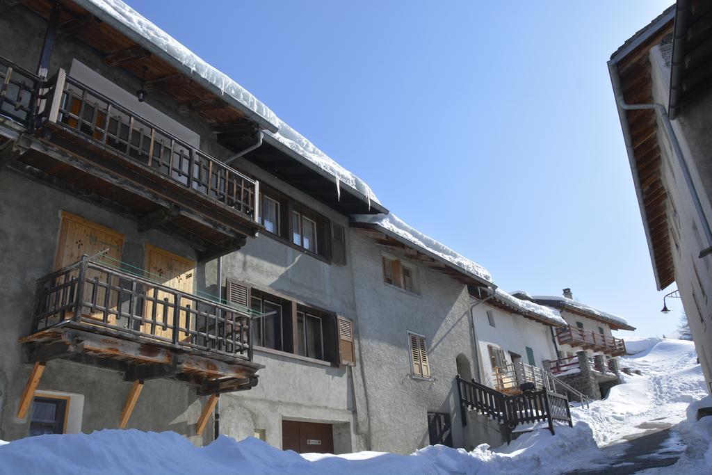 Studios du Valsorey Bourg-Saint-Pierre Exterior foto