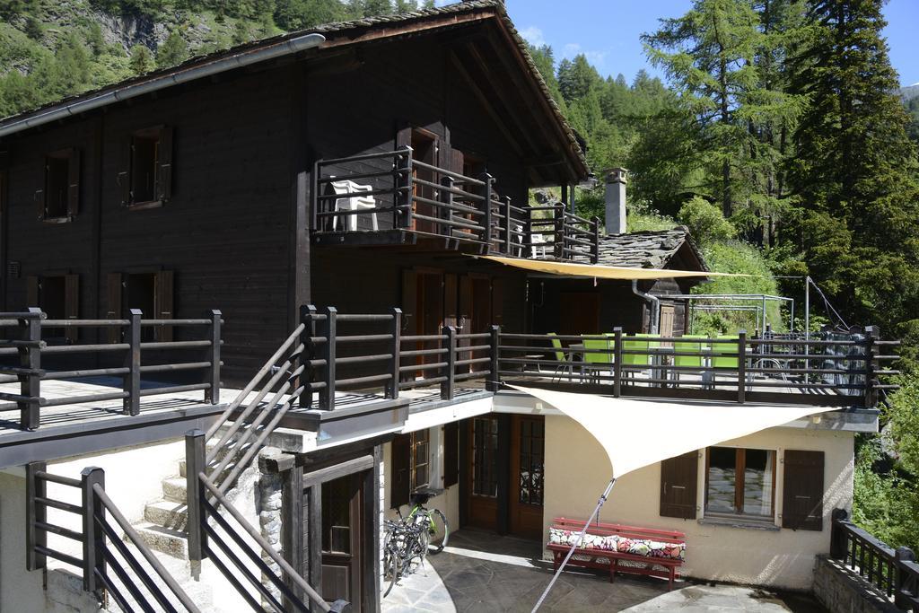 Studios du Valsorey Bourg-Saint-Pierre Exterior foto